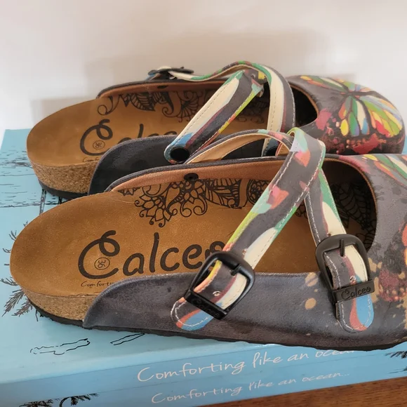 Colorful Butterfly Cross-Strap Clogs - Picture 9 of 16